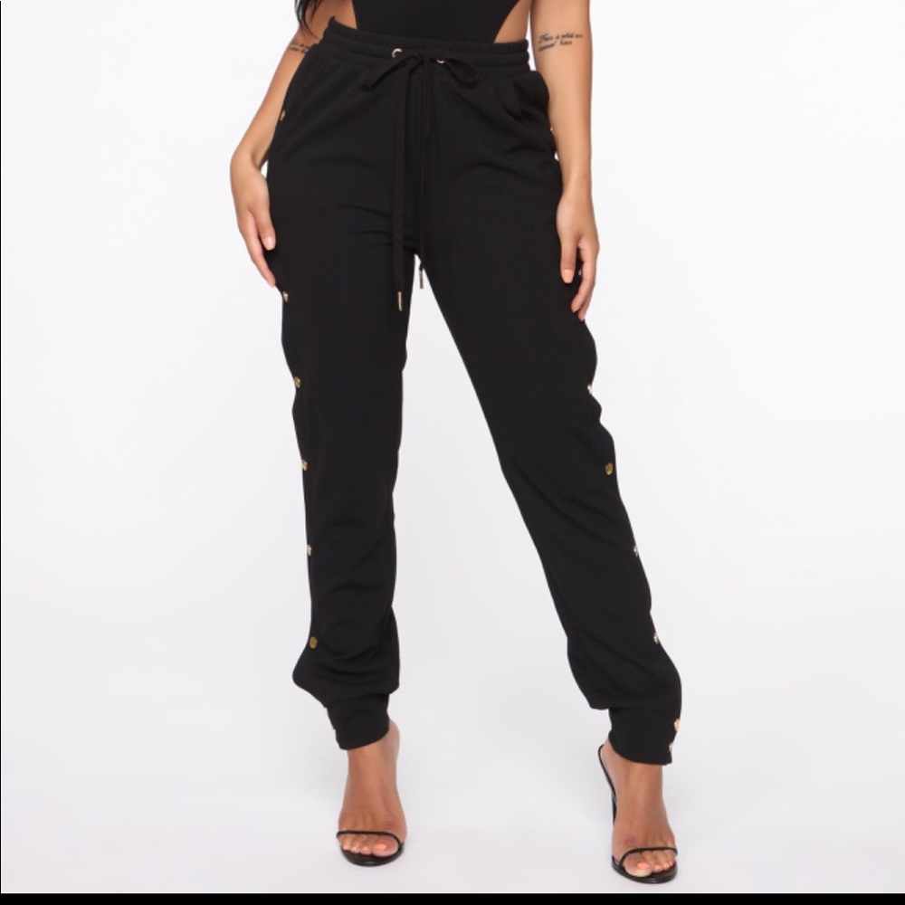 Fashion Nova Button Up High Rise Joggers (Black)
